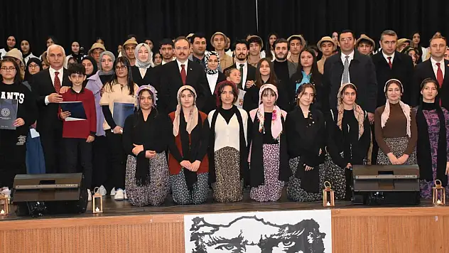 Siirt'te Çanakkale Zaferi Törenle Kutlandı