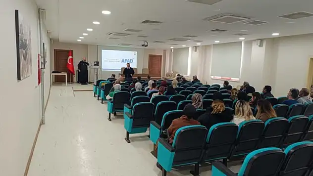 Siirt'te Deprem Farkındalığı Eğitimi Verildi