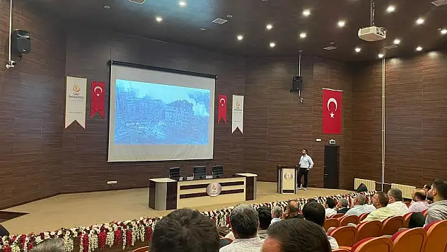 Siirt'te, Doğal Afetlerin Gerçeklikleri Konulu Konferans!