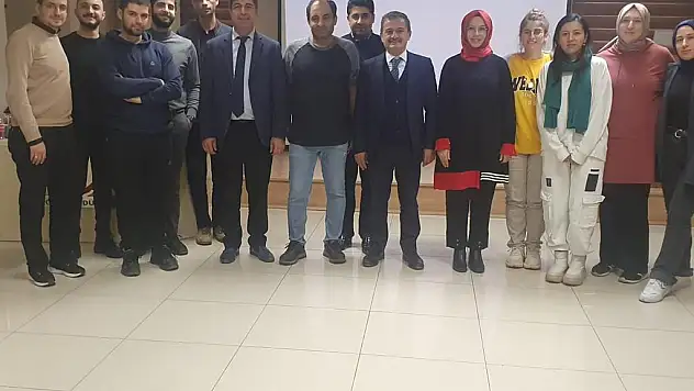 Siirt'te Doktorlara Oryantasyon Eğitimi Verildi