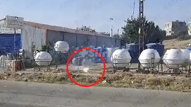 Siirt'te Elektrik Direğinden Kopan Kablo Alev Aldı