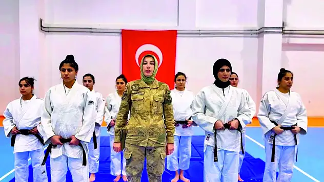 Siirt'te Farkındalık Etkinlikleriyle Kadına Yönelik Şiddete Karşı Mücadele Güçlendiriliyor