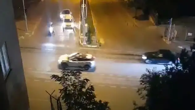 Siirt'te Gece Geç Saatlerde Çalınan Korna Sesi ve Havai Fişeklere Büyük Tepki! (VİDEOLU HABER)