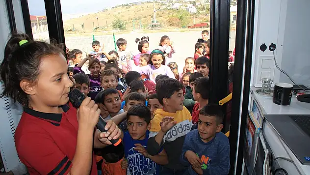 Siirt'te Gezici Kütüphane