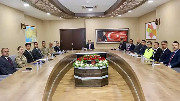 Siirt'te Güvenlik ve Asayiş Koordinasyon Toplantısı