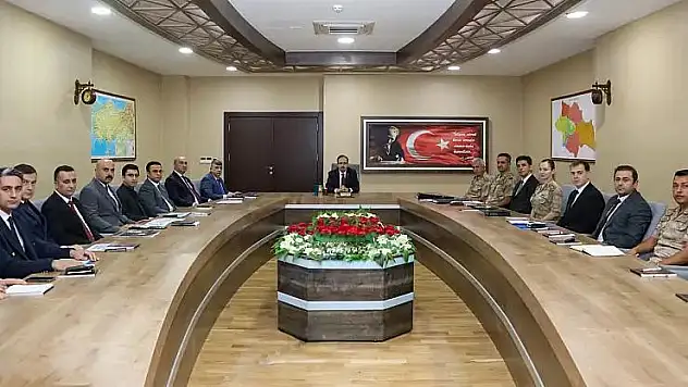 Siirt'te Güvenlik ve Asayiş Önlemleri Görüşüldü