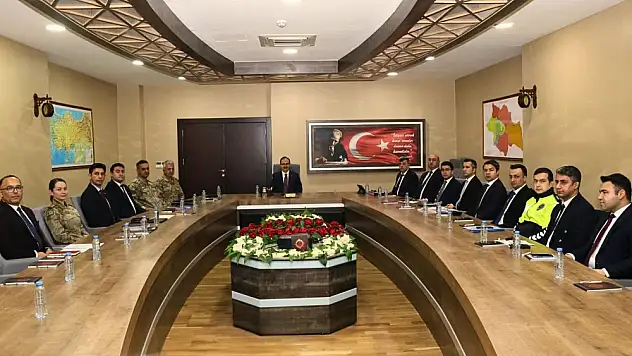 Siirt'te Güvenlik ve Huzur Toplantısı