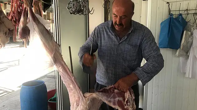 SİİRT'TE HEM KASAPLAR HEM DE LOKANTACILAR FİYAT ARTIŞINDAN DERTLİ!