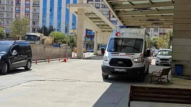 Siirt'te Kaynar Tencereye Düşen 3 Yaşındaki İsra Ağır Şekilde Yaralandı