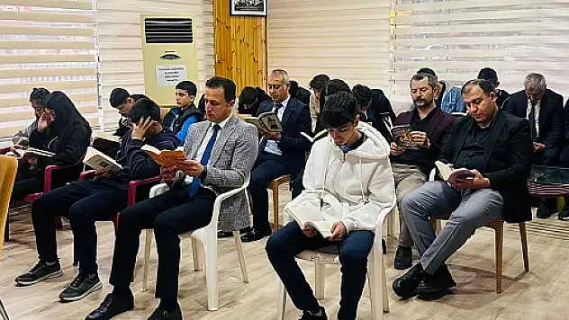 Siirt'te Kitaplarla Dolu Bir Gün