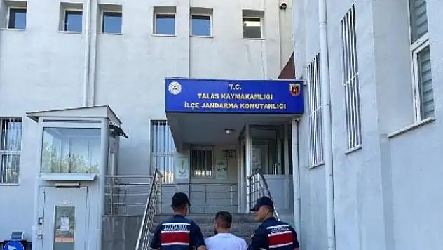 Siirt'te Meslekten İhraç Edilen FETÖ Hükümlüsü Komiser Yardımcısı Yakalandı