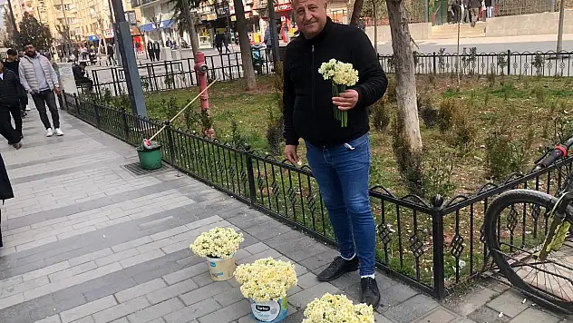 Siirt'te Nergisler Kışı Görmeden Boy Verdi