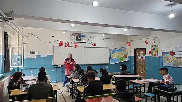 Siirt'te Öğrencilere Akran Zorbalığı Eğitimi!