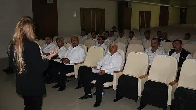 Siirt'te Otobüs Şoförlerine Öfke Kontrolü ve İletişim Eğitimi
