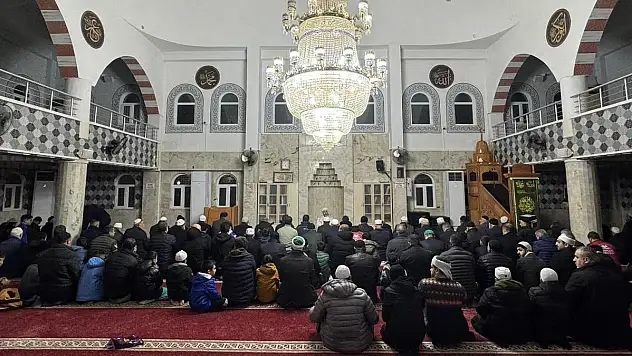 Siirt'te (Şehitlerimize Rahmet, Filistin'e Dua Buluşması)