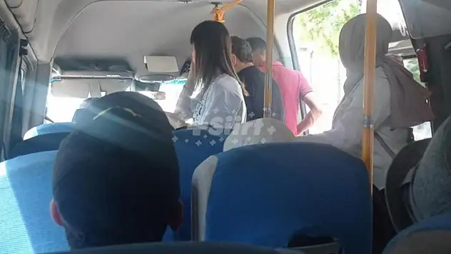 Siirt'te Sıcak Havalarda Klima Yerine Kapı Açılması Tepkilere Neden Oluyor