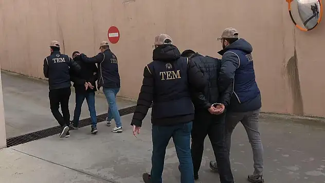 Siirt'te Terör Örgütü Propagandası Yapan 2 Kişi Yakalandı