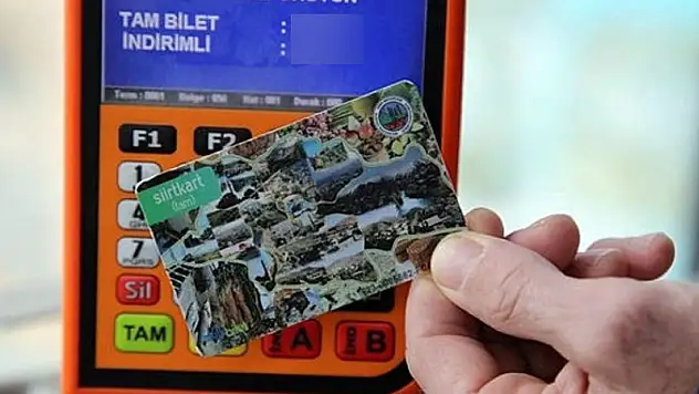 Siirt'te Vatandaşlar Belediye Toplu Ulaşım Kartlarının Mahalle Bakkallarında da Satılmasını İstiyor