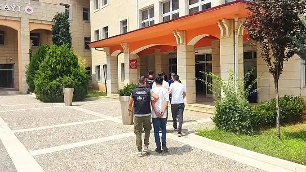 Siirt'te Yapılan Uyuşturucu Operasyonunda 2 Kişi Tutuklandı