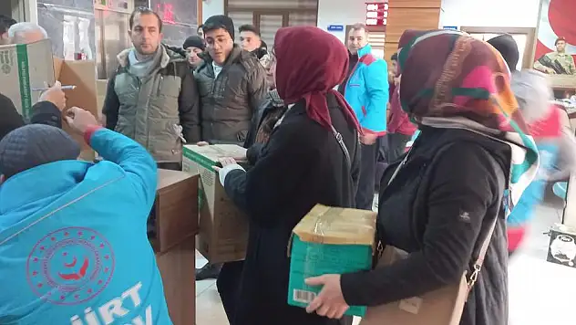 SİİRT'TEN DEPREM BÖLGESİNE YARDIM VE DESTEKLER ARTARAK DEVAM EDİYOR