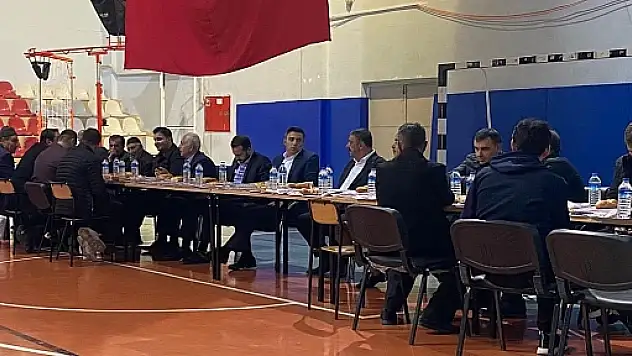 Şirvan Belediye Başkanı Necat Cellek'ten İftar Yemeği