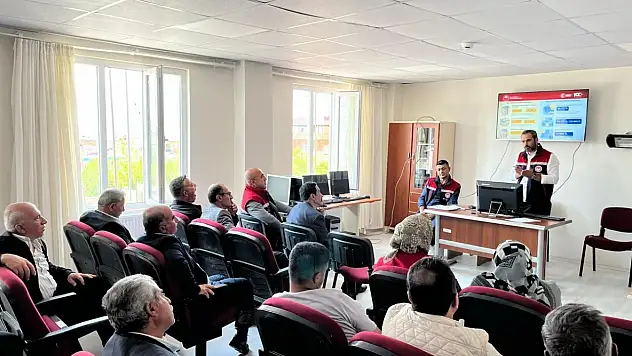 Şirvan'da Üreticilere ''Tasarruflu Sulama'' Eğitimi Verildi
