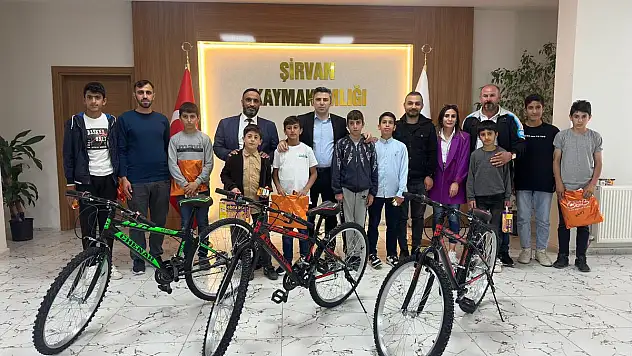 Şirvan Kaymakamı Bütün, Öğrencileri Makamında Ağırladı