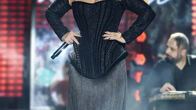 Siyah Kuğu Sibel Can!