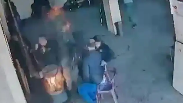 Komşu ilimizde sobaya dökülen mazot bomba gibi patladı, çırak yaralandı