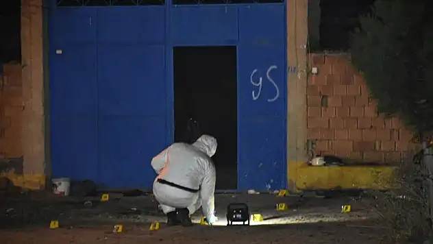 Tam Bir Katliam: Bir Evde 3'ü Kadın 4 Kişi Silahla Vurularak Öldürüldü