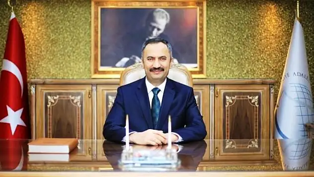 TARİHİ AYASOFYA KARARINA İMZA ATAN DANIŞTAY 10. DAİRE BAŞKANI YILMAZ AKÇİL, İLK RÖPORTAJINI GAZETENİZ SİİRT'E VERDİ