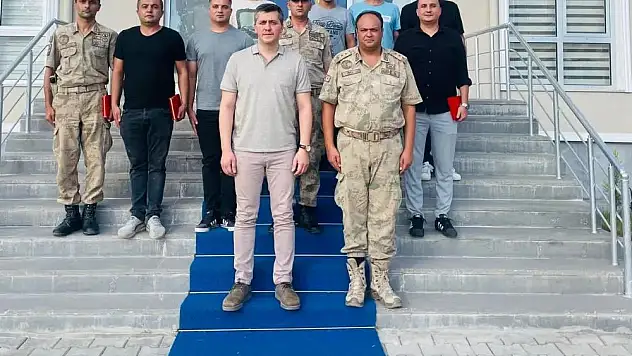 Tayinleri Çıkan Jandarmalara Hizmet Anısı Plaket