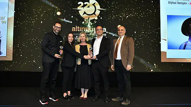 TEGV, Cumhuriyetin Yüzleri web Sitesiyle 22. Altın Pusula'da Ödüle Layık Görüldü