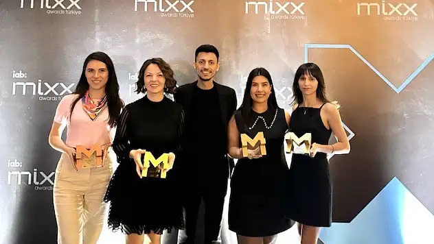 Teknosa'nın Atatürk projesi 'Yılın En İyisi' seçildi