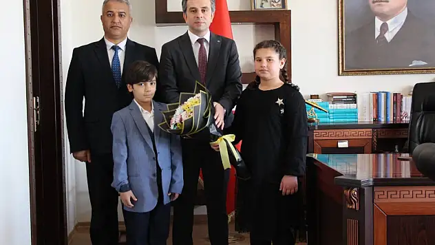 Tillo'da kaymakamlık koltuğu çocuklara emanet