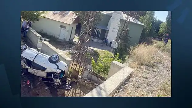 Trafik Kazasında 2'si Çocuk 3 Ölü, 4 Yaralı