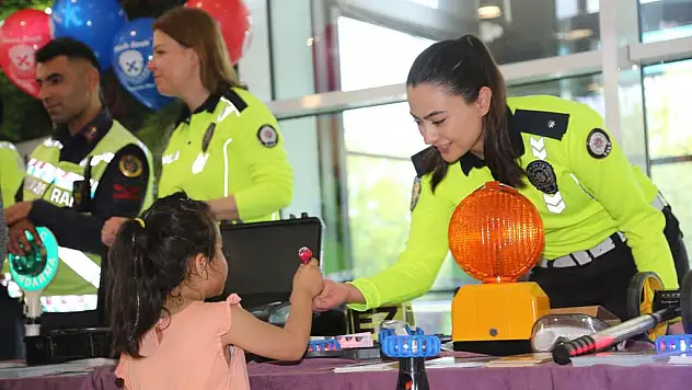 Trafik Kural İhlalleri İlk Defa Sanal Gerçekliğe Aktarıldı