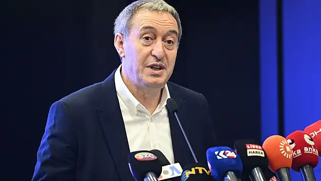 Tuncer Bakırhan'dan dikkat çeken açıklama: 'Selahattinler ve Figenler yakında aramızda olabilir'