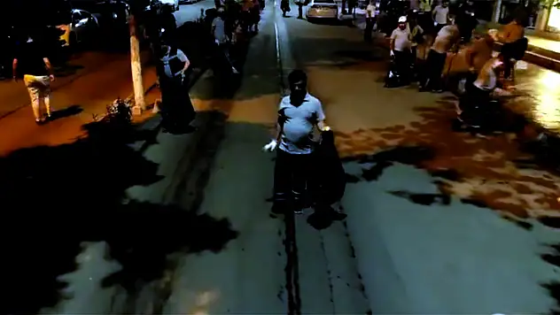 Turan Beyazıt Caddesinde  Mıntıka Temizliği