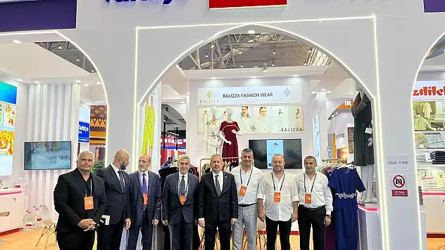 Türk ihracatçılar İpek Yolu'nun Batı'ya Açılan Kapısı Urumçi'de Yeni İşbirliklerine İmza Attı