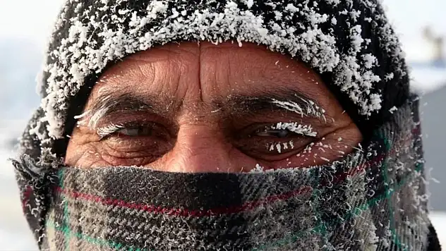 Türkiye'nin En Soğuk Yerinde -33 Derecede Vatandaşın Kirpiği Bile Dondu