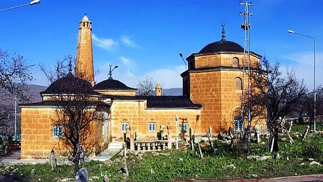 Ufuk Uras: Ağıralioğlu'nun tepkisi şaşırttı ama liderler bunu muhatap almadılar