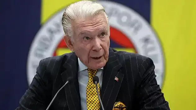 Uğur Dündar Fenerbahçe Divan Kurulu Başkanlığı Görevinden İstifa Ettiğini Açıkladı