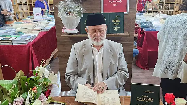 Uluslararası Rabat Kitap Fuarında Tek Temsilci Hemşerimiz Prof. Dr. M.Fadıl Geylani