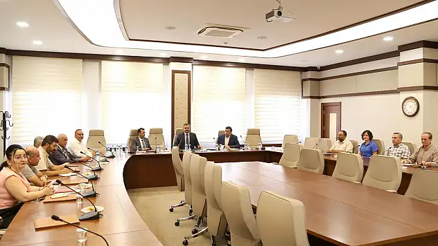 Üniversitemizde Fıstık ve Keçi Üretiminin Arttırılması İle İlgili Değerlendirme Toplantısı Yapıldı