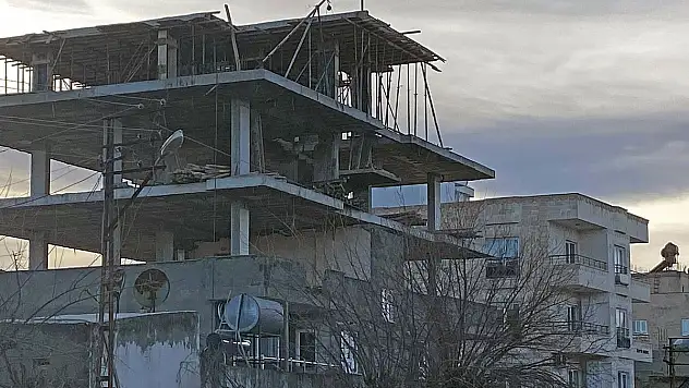 Üzerine Duvar Devrilen İnşaat İşçisi Hayatını Kaybetti