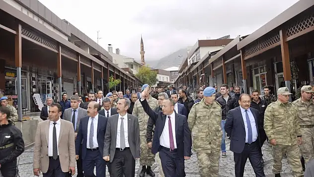 VALİ ALİ FUAT ATİK, ERUH İLÇEMİZİ ZİYARET EDEREK, TETKİK VE İNCELEMELERDE BULUNDU