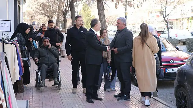Vali Dr.Kemal Kızılkaya Esnaf ve Vatandaşlarla Bir Araya Geldi