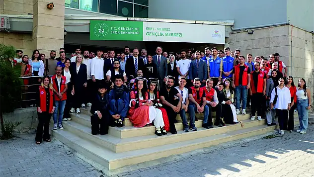 Vali Dr.Kemal Kızılkaya Gençlerle Buluştu