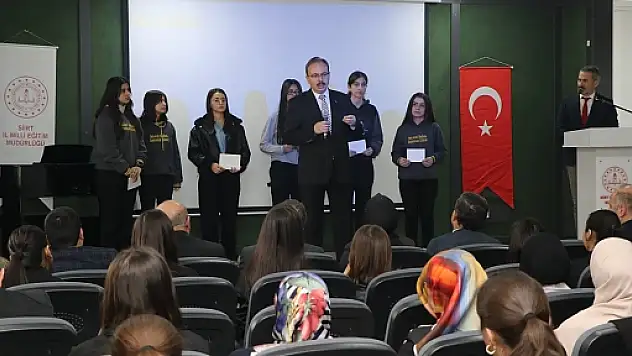 Vali Dr.Kemal Kızılkaya, Mehmet Akif Ersoy'u Anma Programına Katıldı